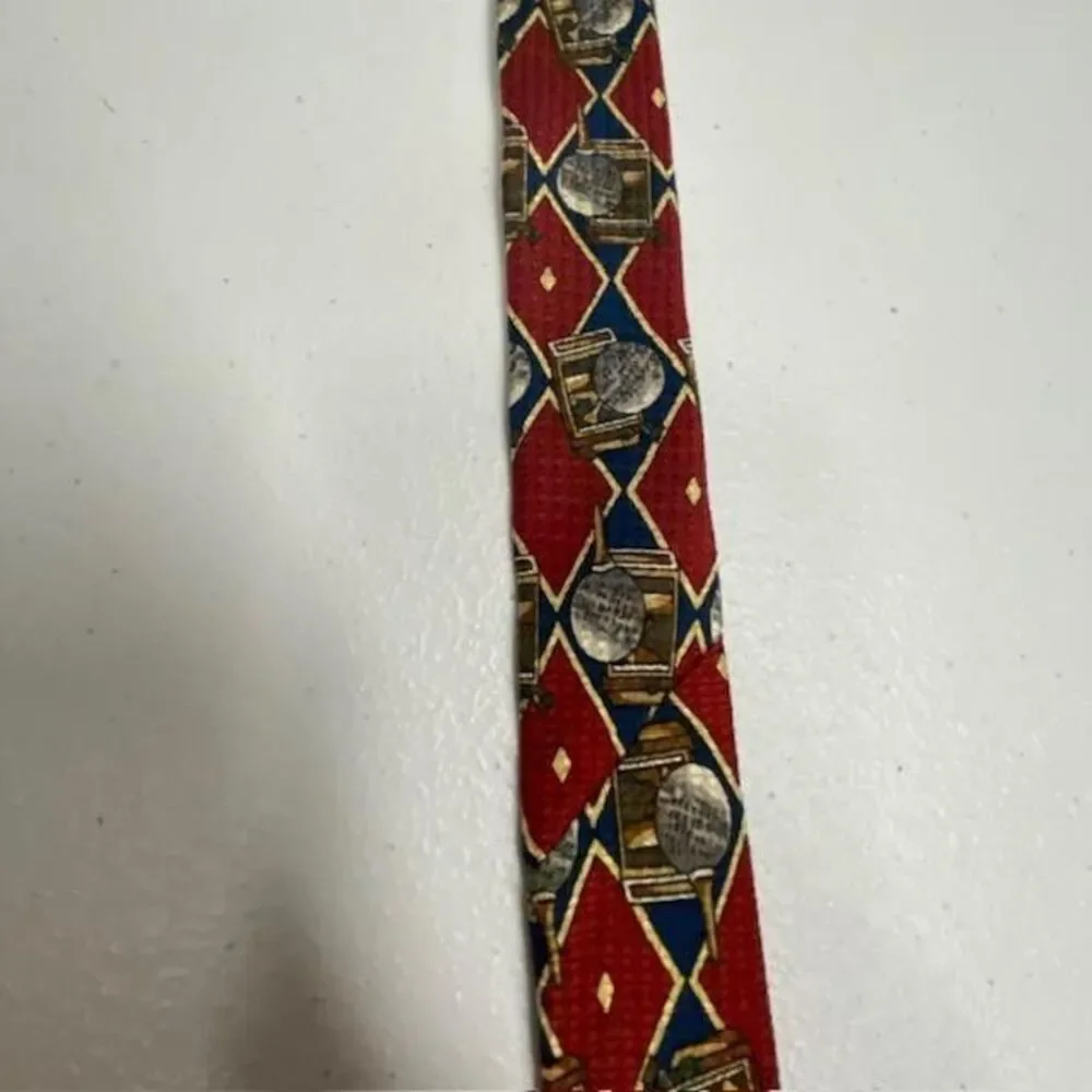 Evan Picone great tie